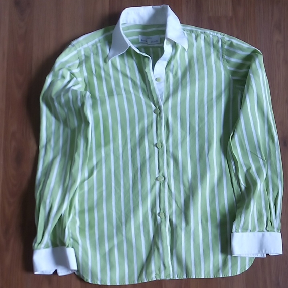 Green and White Casual Button Down Shirt with Stripes